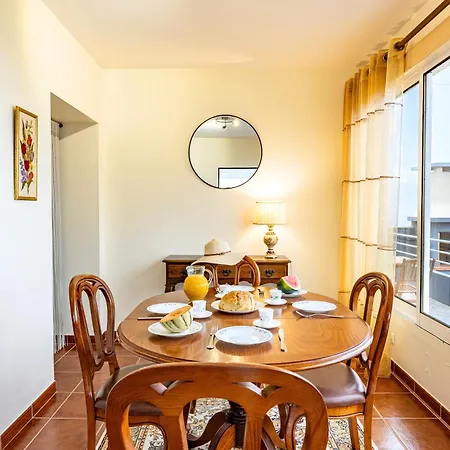 Semesterbostad Sky&sea Faial By Your Key Santana (Madeira)